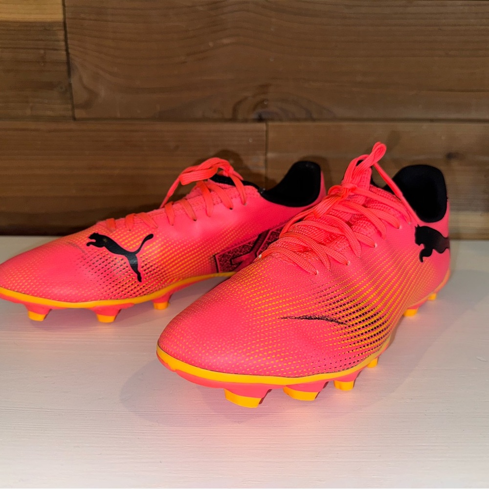 Puma Neon Pink Athletic Soccer Shoes
